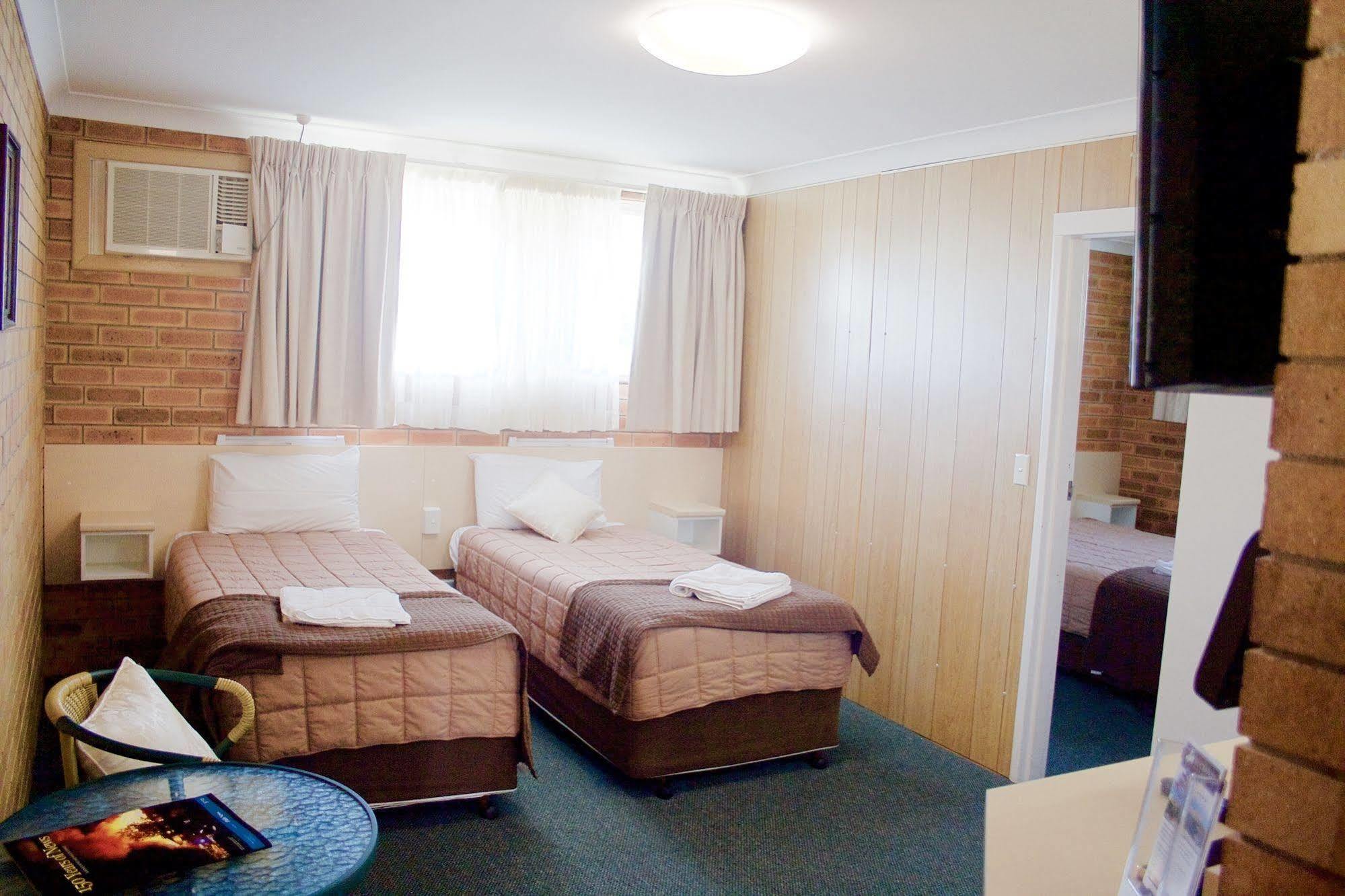 Buckaroo Motor Inn Warwick Ngoại thất bức ảnh
